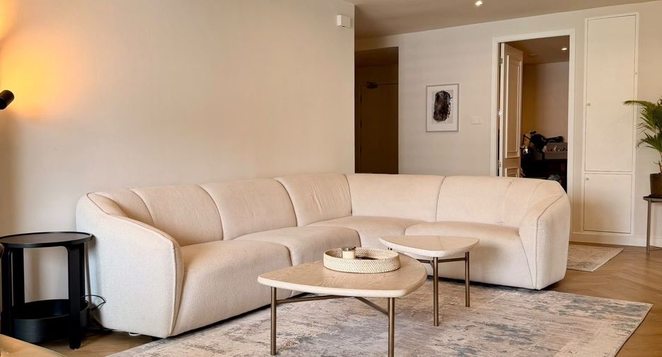 For rent 2 bedrooms condo in Watthana, Bangkok