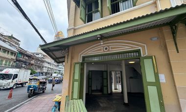 出租 2 卧室 联排别墅 在 Samphanthawong, 曼谷