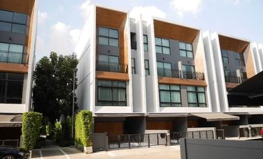 Продажа 3 спальни дом в Суан Луанг, Бангкок