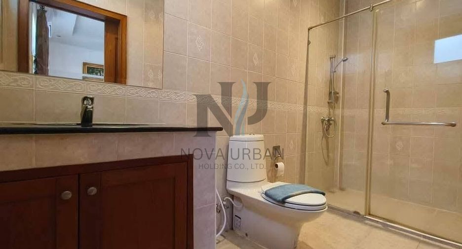 Villa en alquiler de 5 habitaciones en Jomtien, Pattaya