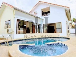 Villa en alquiler de 5 habitaciones en Bang Lamung, Chonburi
