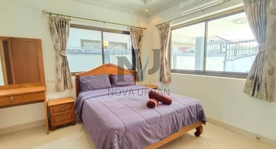 Villa en alquiler de 5 habitaciones en Jomtien, Pattaya