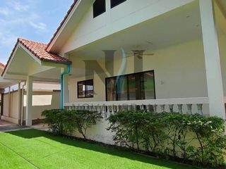 Villa en alquiler de 5 habitaciones en Bang Lamung, Chonburi