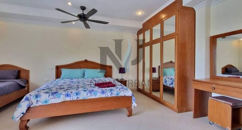Villa en alquiler de 5 habitaciones en Jomtien, Pattaya