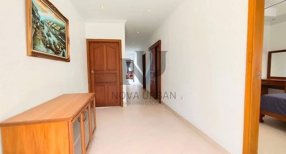 Villa en alquiler de 5 habitaciones en Jomtien, Pattaya