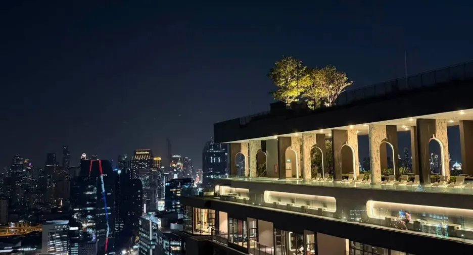 Condo en alquiler de 1 habitaciones en Khlong Toei, Bangkok