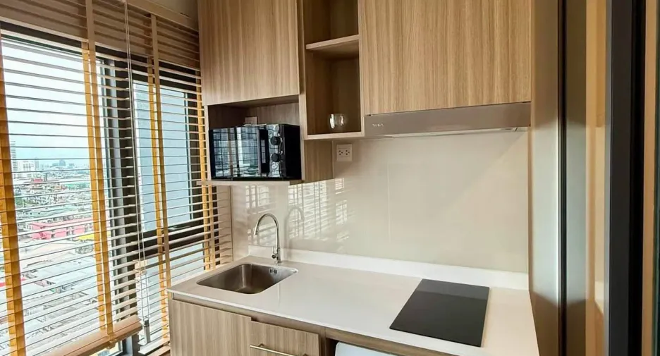 Condo en alquiler de 1 habitaciones en Khlong Toei, Bangkok