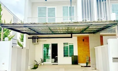 For rent 3 bedrooms townhouse in Mueang Chiang Mai, Chiang Mai
