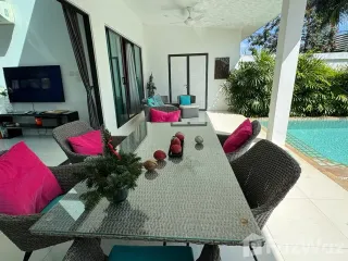 Villa en alquiler de 2 habitaciones en Mueang Phuket, Phuket