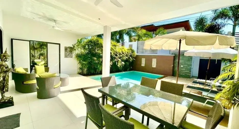 Villa en alquiler de 2 habitaciones en Mueang Phuket, Phuket