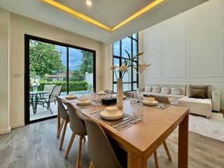 For rent 4 bedrooms house in Mueang Chiang Mai, Chiang Mai
