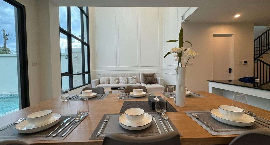 For rent 4 bedrooms house in Mueang Chiang Mai, Chiang Mai