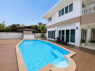 For rent 4 bedrooms house in Saraphi, Chiang Mai