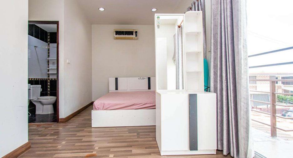 À louer 3 chambres maison à San Kamphaeng, Chiang Mai