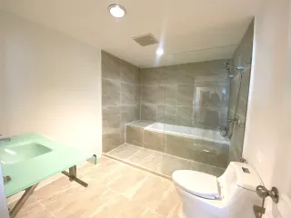 Wohnung zur Miete mit 4 Zimmer in Khlong Toei, Bangkok