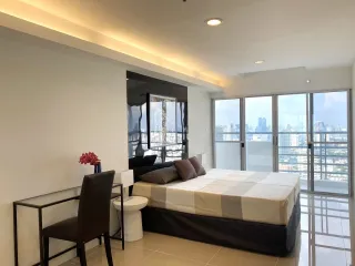 Wohnung zur Miete mit 4 Zimmer in Khlong Toei, Bangkok