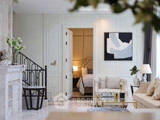 For sale 4 bedrooms townhouse in Watthana, Bangkok