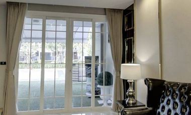 For sale 3 bedrooms townhouse in Bang Na, Bangkok