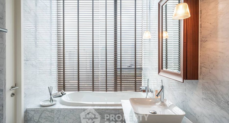 For sale 2 bedrooms condo in Watthana, Bangkok