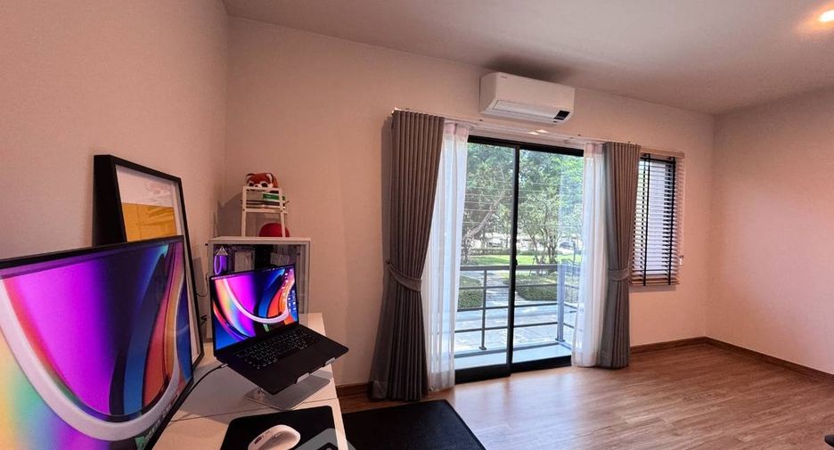 For sale 3 bedrooms house in Bang Khen, Bangkok