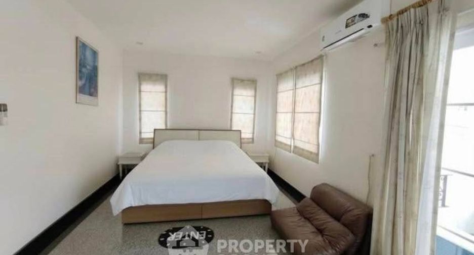 For rent and for sale 3 bedrooms villa in Bang Lamung, Chonburi