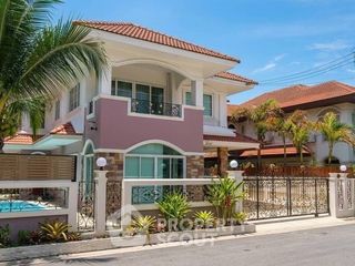 For rent and for sale 3 bedrooms villa in Bang Lamung, Chonburi