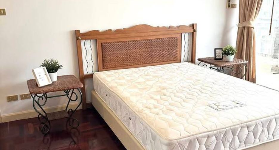 Wohnung zur Miete und zum Kauf mit 3 Zimmer in Watthana, Bangkok