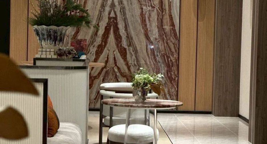 For rent and for sale 1 bed condo in Phra Khanong, Bangkok