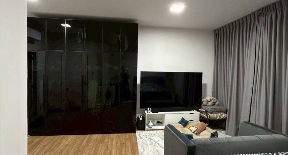 For sale 3 bedrooms townhouse in Prawet, Bangkok