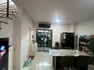 For sale 3 bedrooms townhouse in Prawet, Bangkok