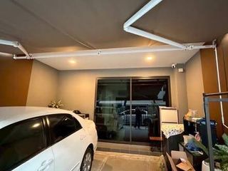 For sale 3 bedrooms townhouse in Prawet, Bangkok