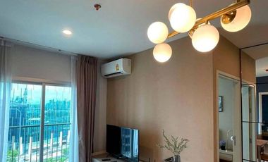 À vendre 2 chambres condo à Huai Khwang, Bangkok