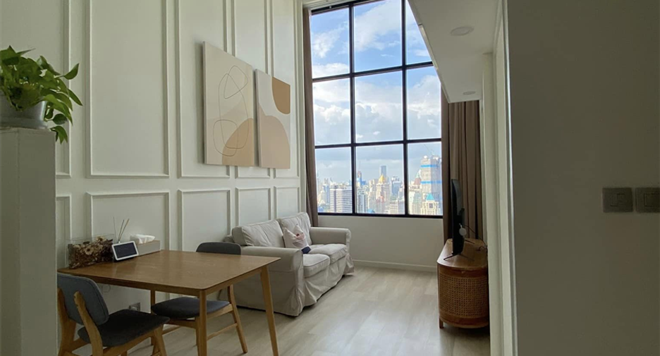 For rent 2 bedrooms condo in Sathon, Bangkok