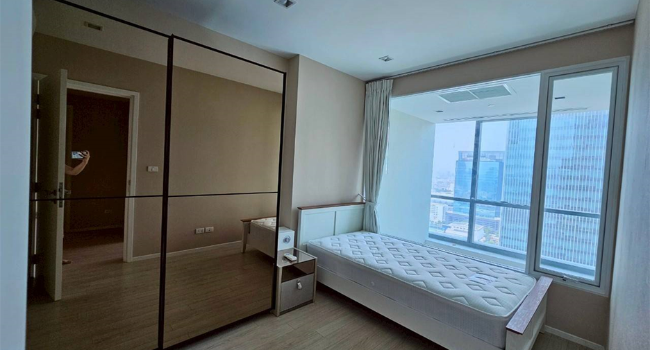 For rent 2 bedrooms condo in Watthana, Bangkok