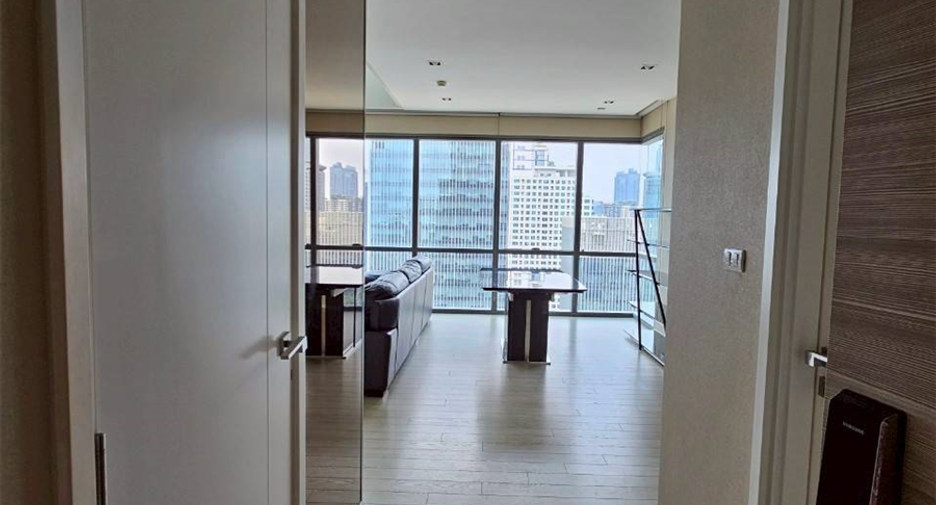 For rent 2 bedrooms condo in Watthana, Bangkok