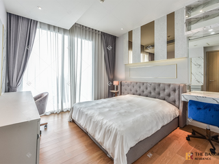 For rent 2 bedrooms condo in Khlong San, Bangkok