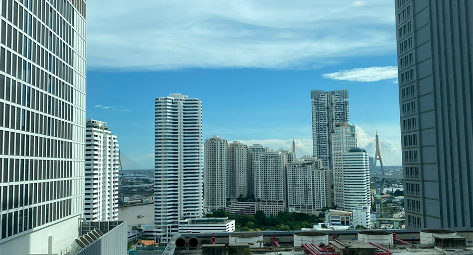 For rent 2 bedrooms condo in Yan Nawa, Bangkok
