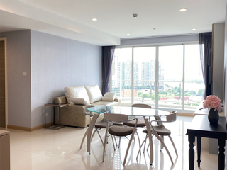 For rent 2 ベッドルーム condo in Yan Nawa, Bangkok