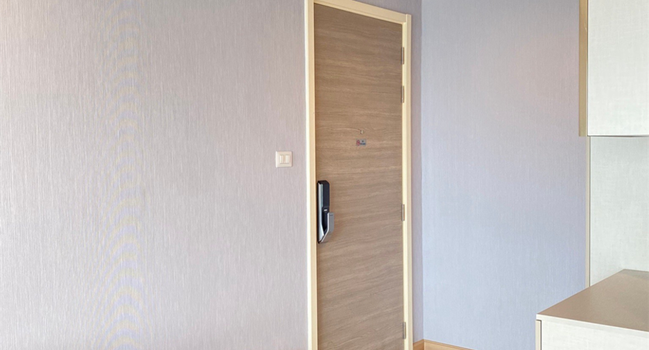 For rent 2 bedrooms condo in Yan Nawa, Bangkok