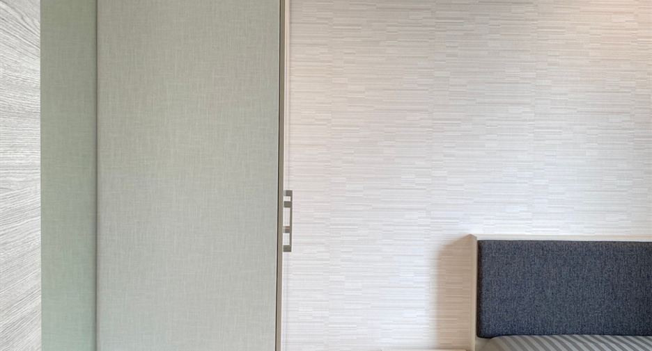 For rent 2 bedrooms condo in Yan Nawa, Bangkok