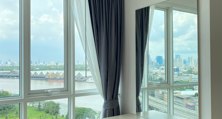 For rent 2 bedrooms condo in Yan Nawa, Bangkok
