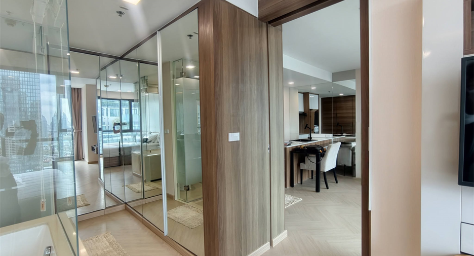 For rent 1 bed condo in Sathon, Bangkok