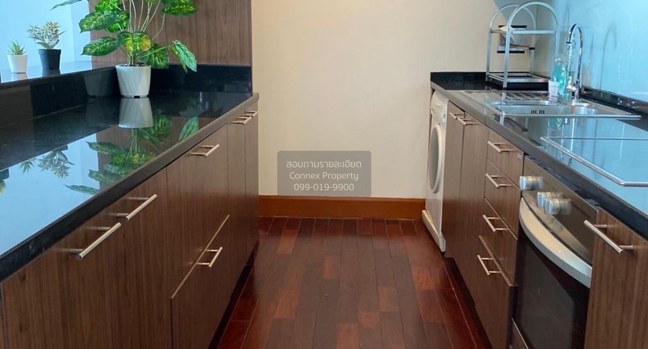 For rent 2 bedrooms condo in Sathon, Bangkok
