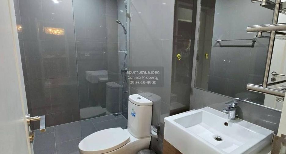 For rent 2 bedrooms condo in Sathon, Bangkok