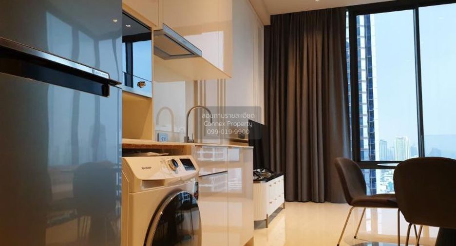For rent 2 bedrooms condo in Bang Rak, Bangkok