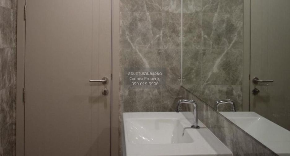 For rent 2 bedrooms condo in Pathum Wan, Bangkok