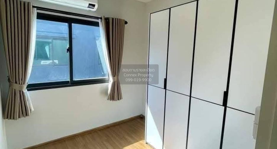 For rent 3 bedrooms townhouse in Bang Phli, Samut Prakan