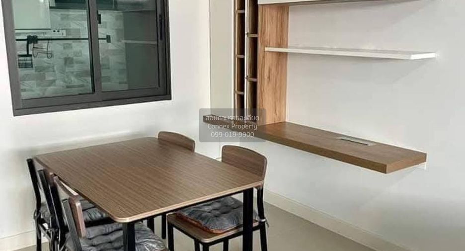 For rent 3 bedrooms townhouse in Bang Phli, Samut Prakan