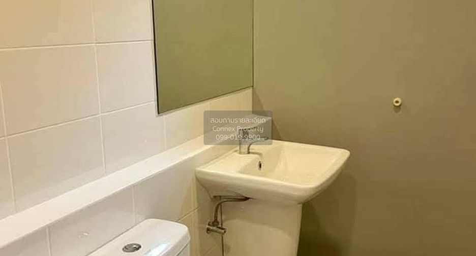 For rent 3 bedrooms townhouse in Bang Phli, Samut Prakan