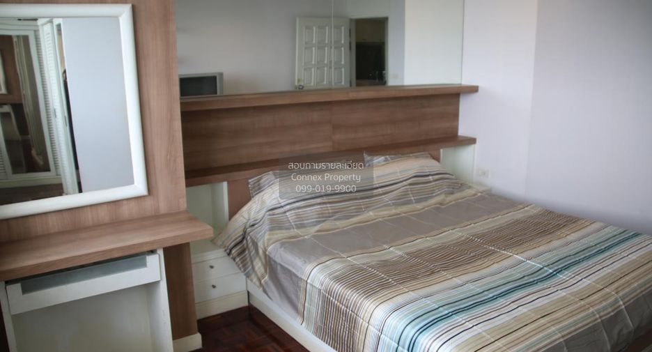 For rent 3 bedrooms condo in Watthana, Bangkok